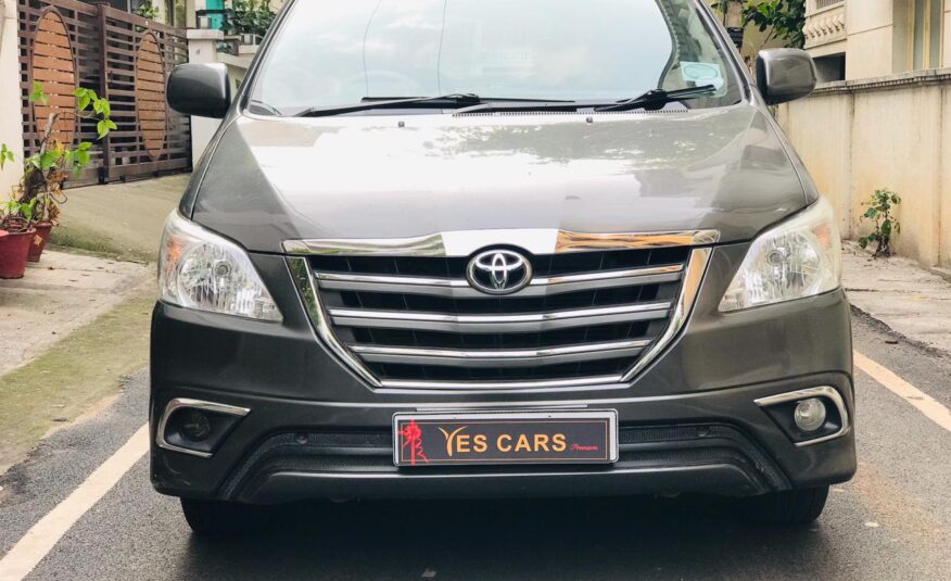 TOYOTA INNOVA 2.5 G (E4)