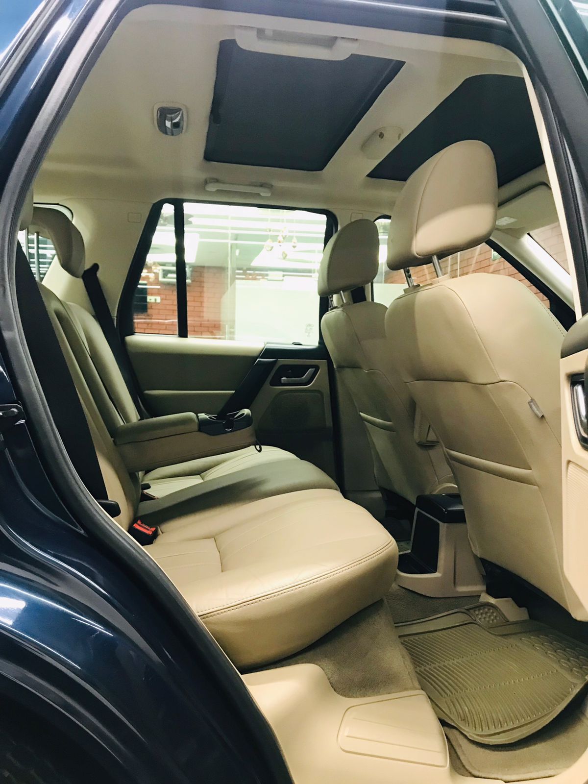 LAND ROVER FREELANDER2 2.2 (SE)