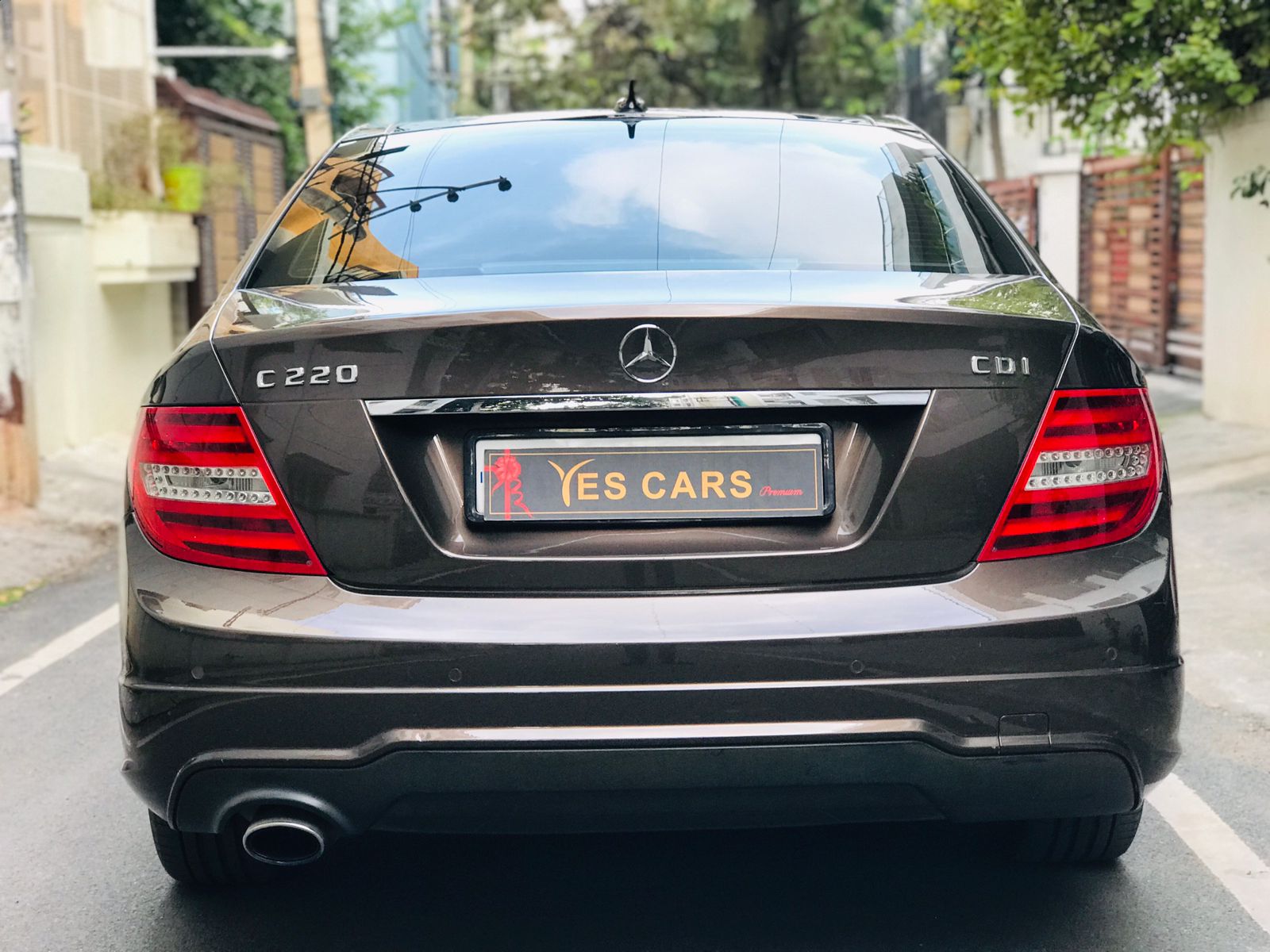 BENZ C220 BROWN