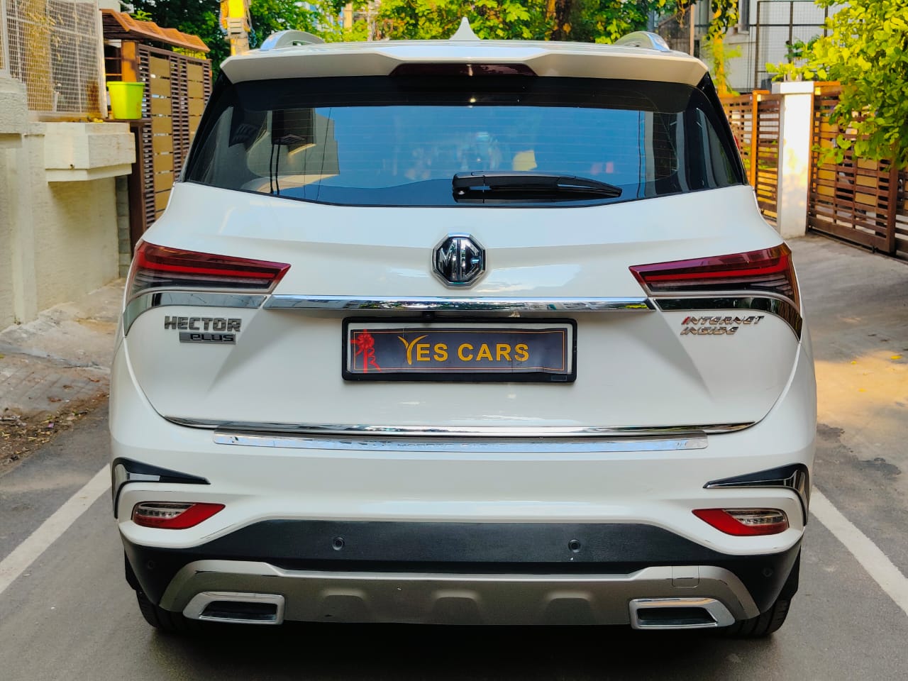 HECTOR PLUS 6SEAT DEMT SHARPB BS6