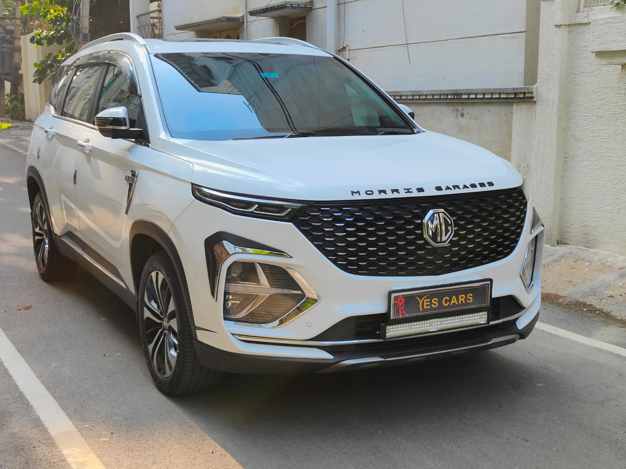 HECTOR PLUS 6SEAT DEMT SHARPB BS6